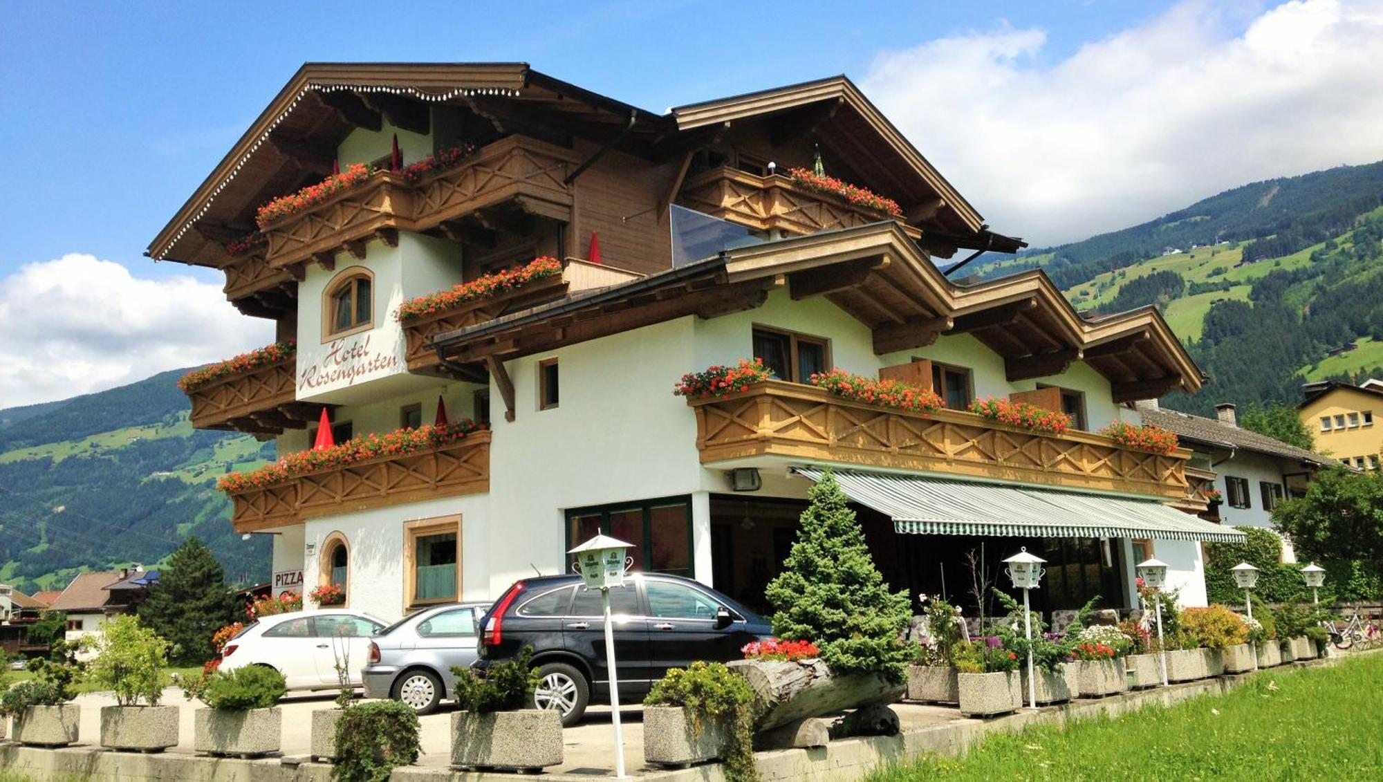 Hotel Restaurant Rosengarten Zell am Ziller Exterior photo